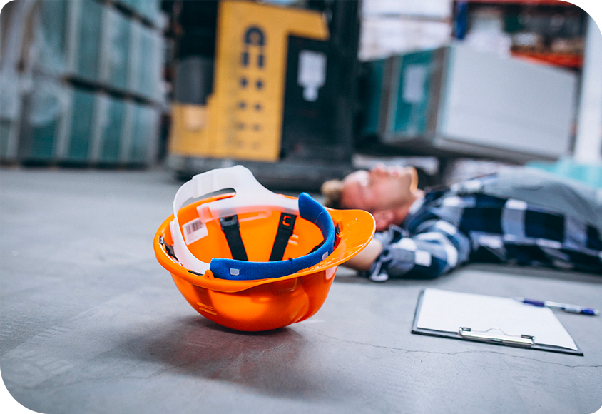 un homme au sol dans une entreprise